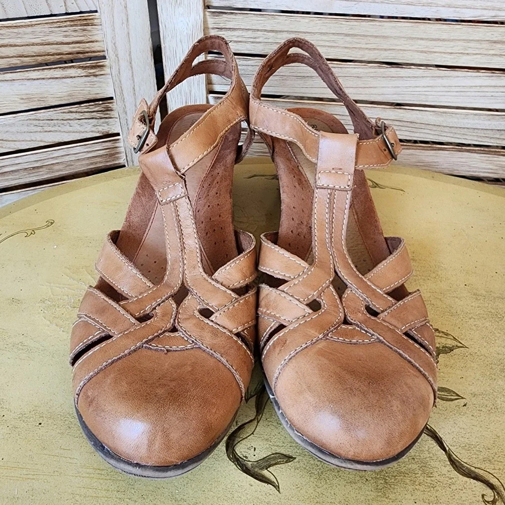 Rockport Sz 10 Brown Leather Mary Jane T-Strap Wedge Sandals Cottagecore Girly